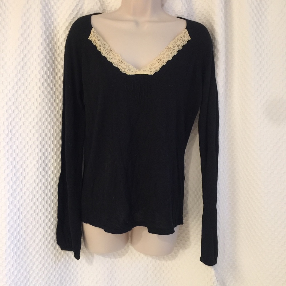 August silk sweater size L